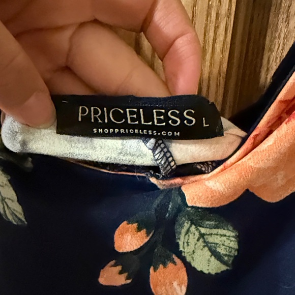 🆕Priceless Floral Navy Romper - Picture 5 of 7